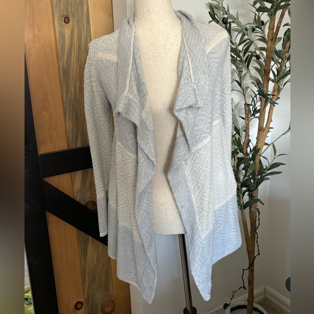 Lucky brand cardigan with pockets size XS
